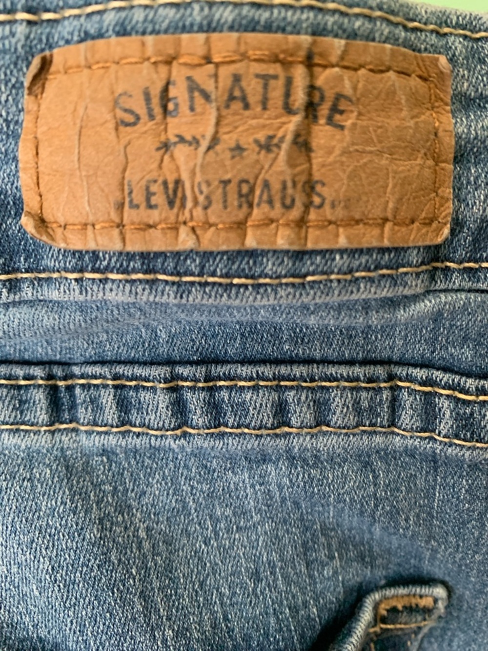 Women’s Boot Cut Jeans in Classic Blue Denim - Picture 4 of 4